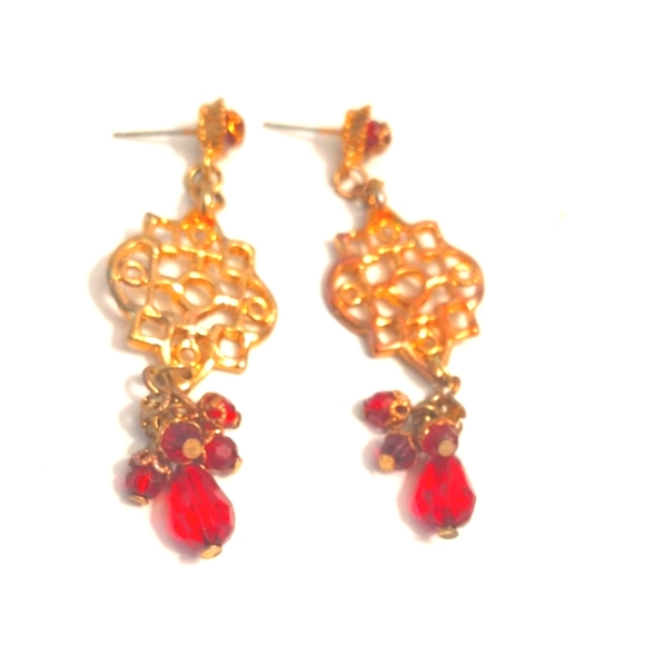 Vintage Dangling Earrings - Picture 3 of 7